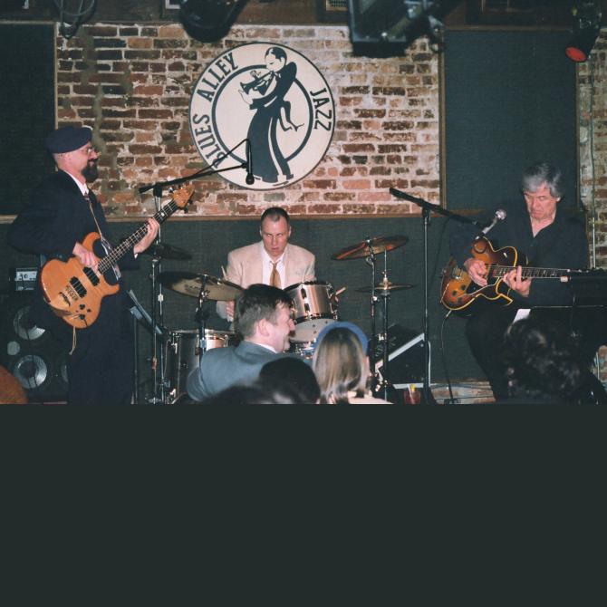 Bob Meyers Trio at Blues Alley Live